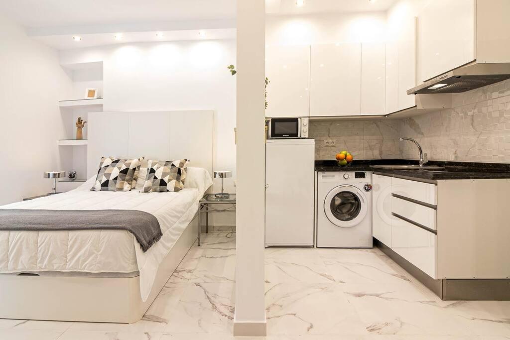 Arriola B Freshapartments มาลากา ภายนอก รูปภาพ